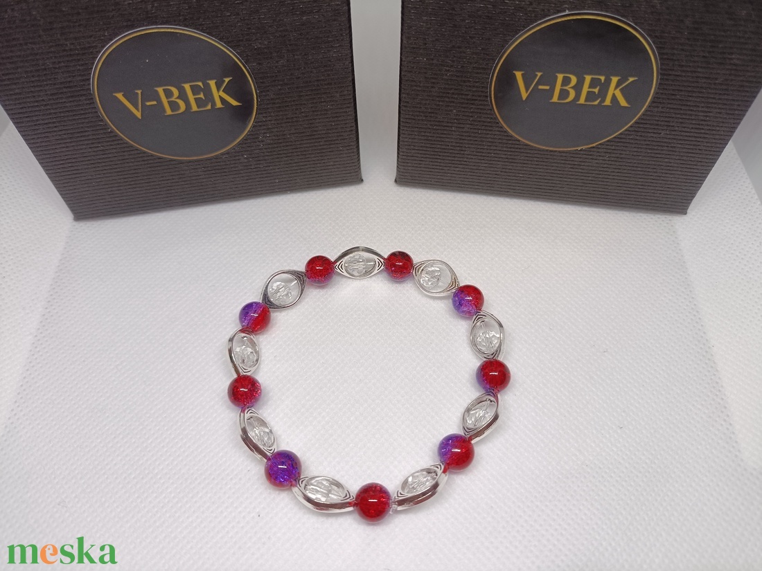 Lilás piros csillogás - ékszer - karkötő - gyöngyös karkötő - Meska.hu