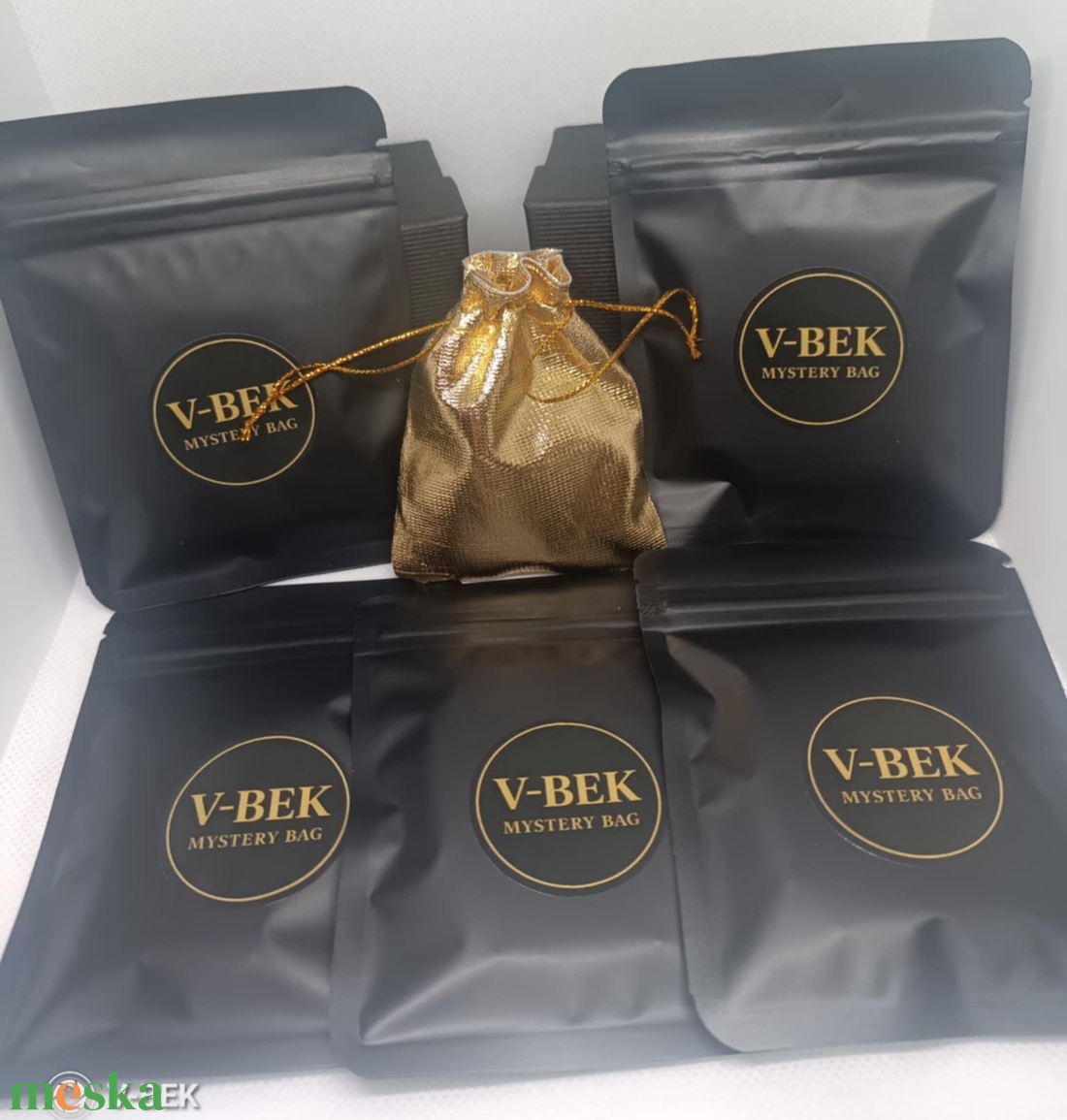 V-BEK MYSTERY BAG - 5 db + 1 ajándék ARANY BAG - ékszer - ékszerszett - Meska.hu
