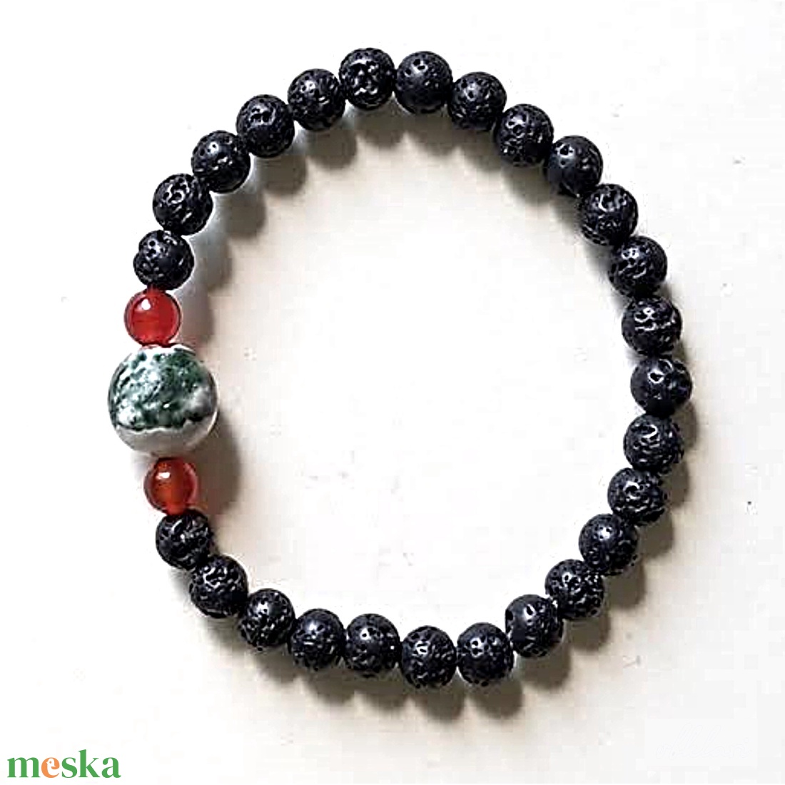 Karkötő lávakő, zöld pöttyös jade, karneol ásványokból - ékszer - karkötő - ásványkarkötő - Meska.hu
