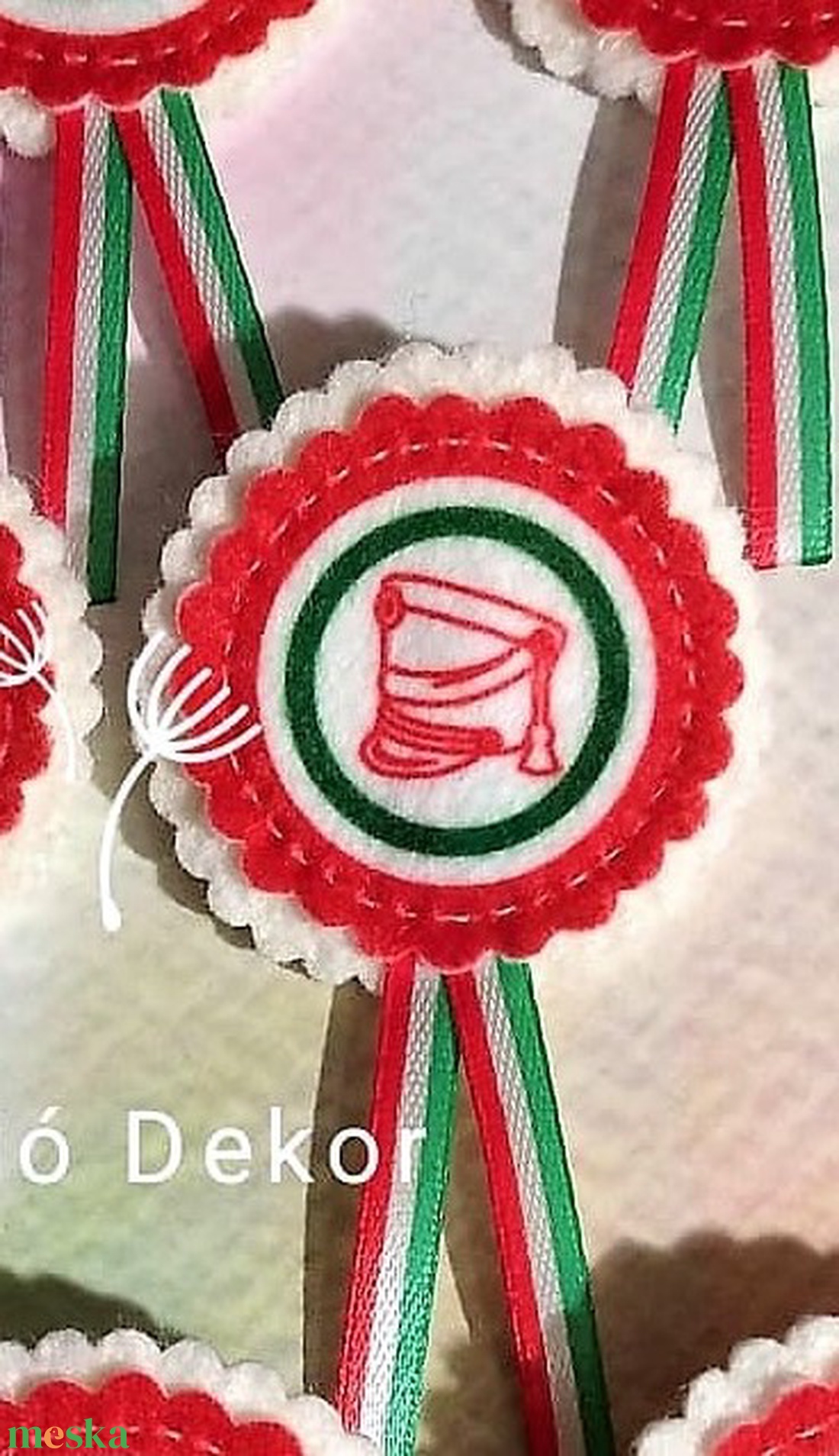 Kokárda huszárfej középpel (kitűző alappal a hátulján) - ékszer - kitűző és bross - kitűző - Meska.hu Kokárda huszárfej középpel (kitűző alappal a hátulján) - ékszer - kitűző és bross - kitűző - Meska.hu