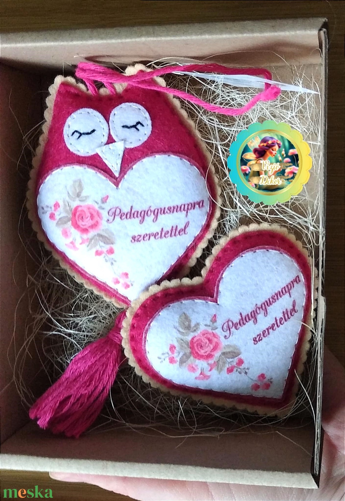 Pedagógusnapi box bagollyal és szív hűtőmágnessel 3 féle - otthon & életmód - dekoráció - dísztárgy - Meska.hu