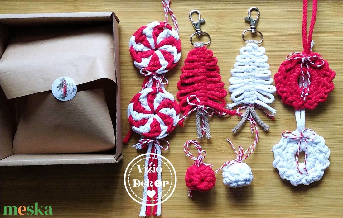 Karácsonyfadísz box zsinórfonalból (6+2 db ajándék dísszel) - karácsony - karácsonyi lakásdekoráció - karácsonyfadíszek - Meska.hu Karácsonyfadísz box zsinórfonalból (6+2 db ajándék dísszel) - karácsony - karácsonyi lakásdekoráció - karácsonyfadíszek - Meska.hu