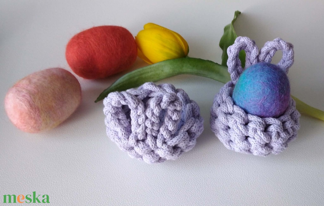 2 db-os  horgolt, húsvéti nyuszifüles tojástartó szett orgona lila - otthon & életmód - dekoráció - asztal és polc dekoráció - dekorációs tál, tartó - Meska.hu