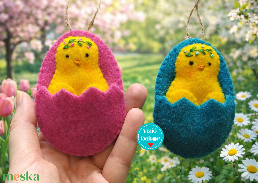Filc csibe tojásban  (a türkizkék tojásos) - ünnepi díszek, dekorációk - húsvéti díszek és dekorációk - húsvéti tojás, hímestojás - Meska.hu