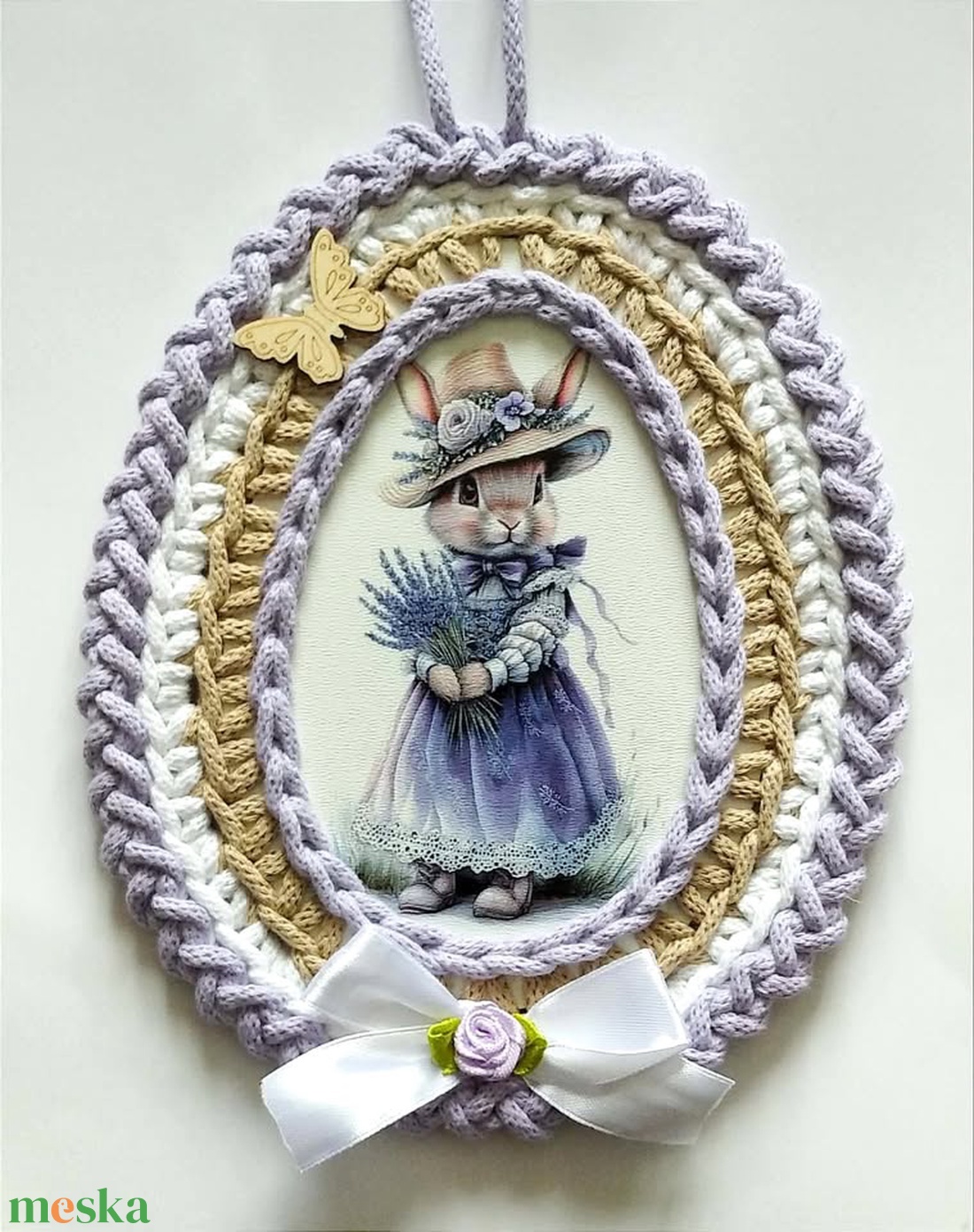 Horgolt szegélyű húsvéti tojásos tábla nyuszi lánnyal - ünnepi díszek, dekorációk - húsvéti díszek és dekorációk - húsvéti ajtódísz, kopogtató - Meska.hu