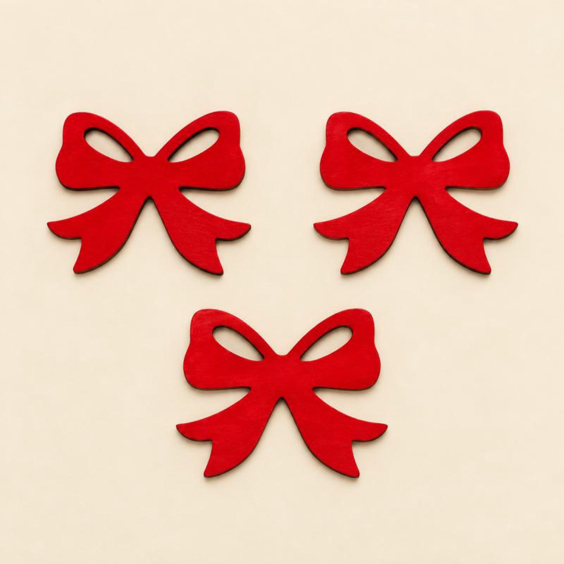 Piros festett masni fa dekoráció, 5 � 4 cm � 3 db/csomag - kellékek & szerszámok - méteráru - dekorációs alapanyag - Meska.hu