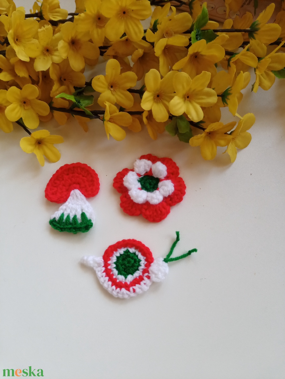 Horgolt kokárda - ékszer - kitűző és bross - ruha & cipőklipsz - Meska.hu Horgolt kokárda - ékszer - kitűző és bross - ruha & cipőklipsz - Meska.hu