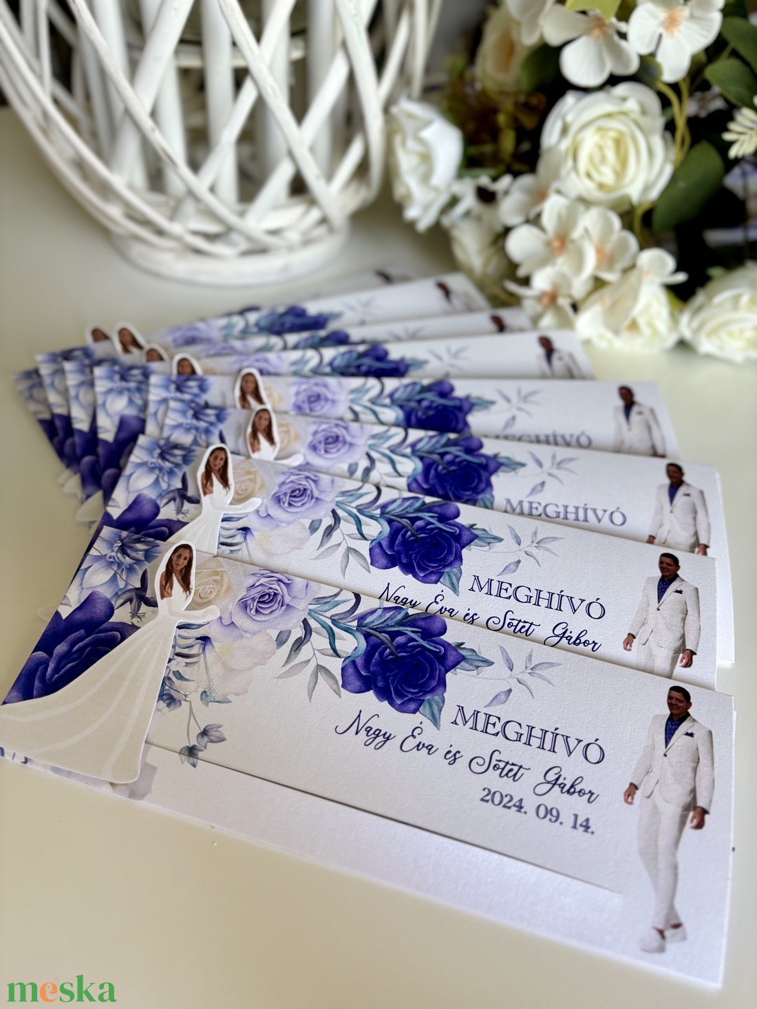 Fehér kék virágos kihúzhatós I mozgó meghívó - esküvő - meghívó & kártya - meghívó - Meska.hu Fehér kék virágos kihúzhatós I mozgó meghívó - esküvő - meghívó & kártya - meghívó - Meska.hu