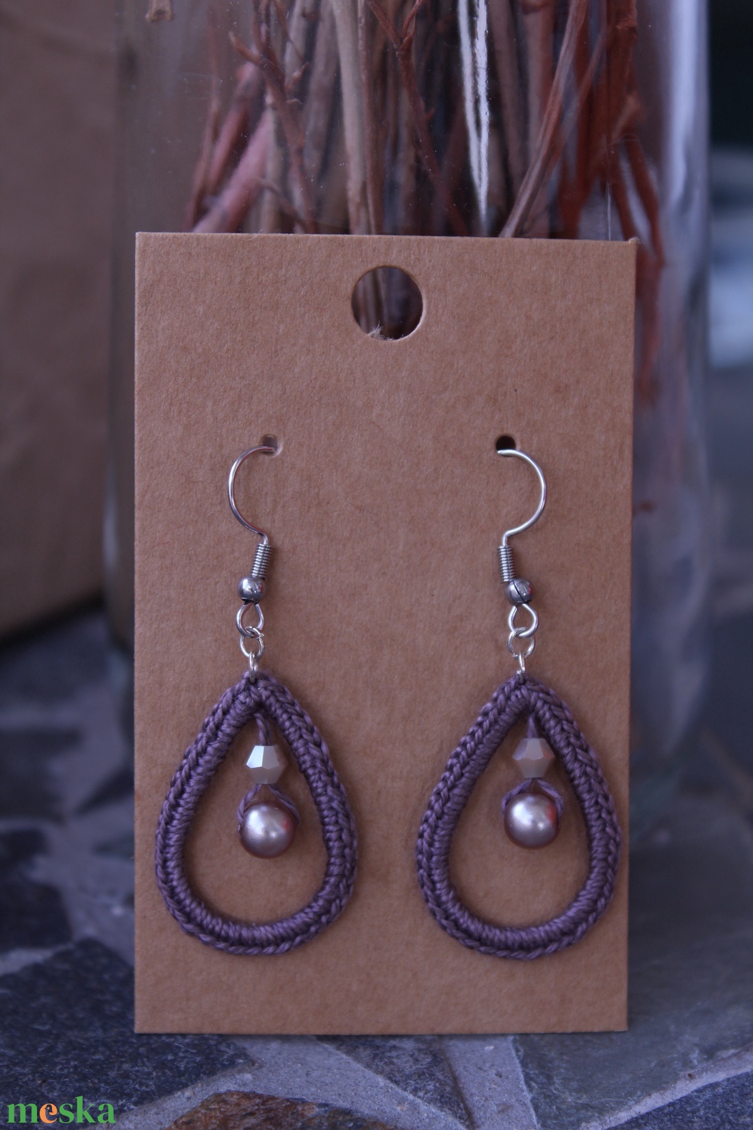 Cseppentő horgolt fülbevaló (lila) - ékszer - fülbevaló - lógó csepp fülbevaló - Meska.hu