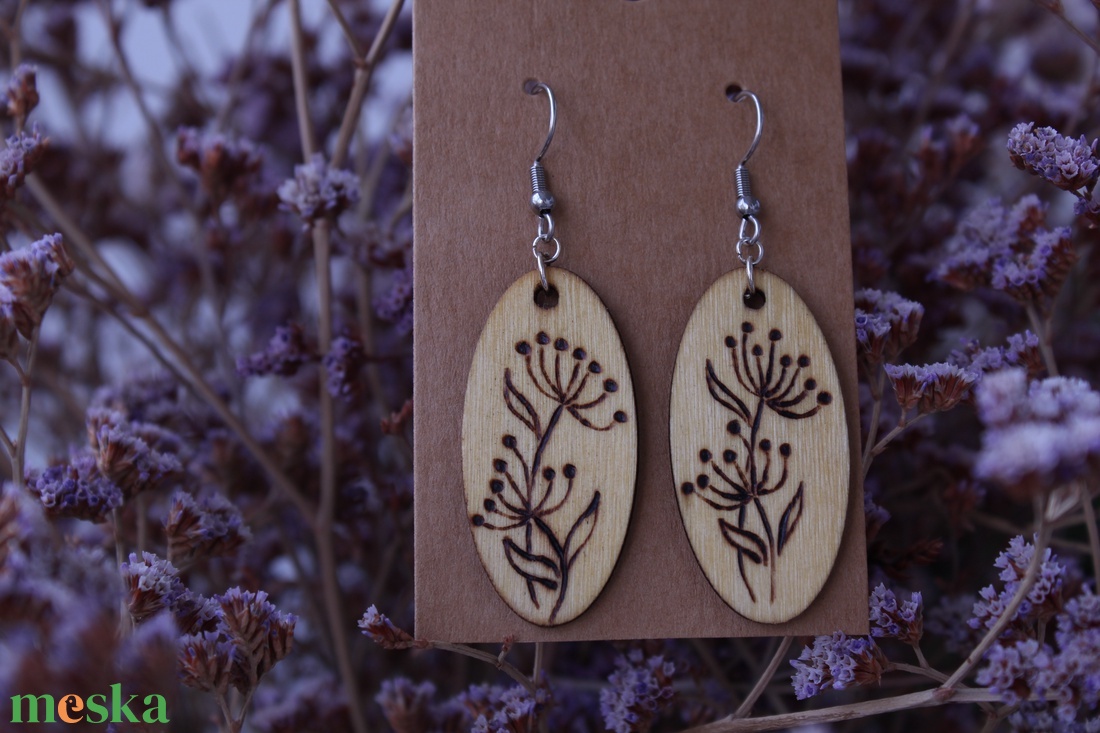 Ovális fából készült fülbevaló 3# - ékszer - fülbevaló - lógó fülbevaló - Meska.hu