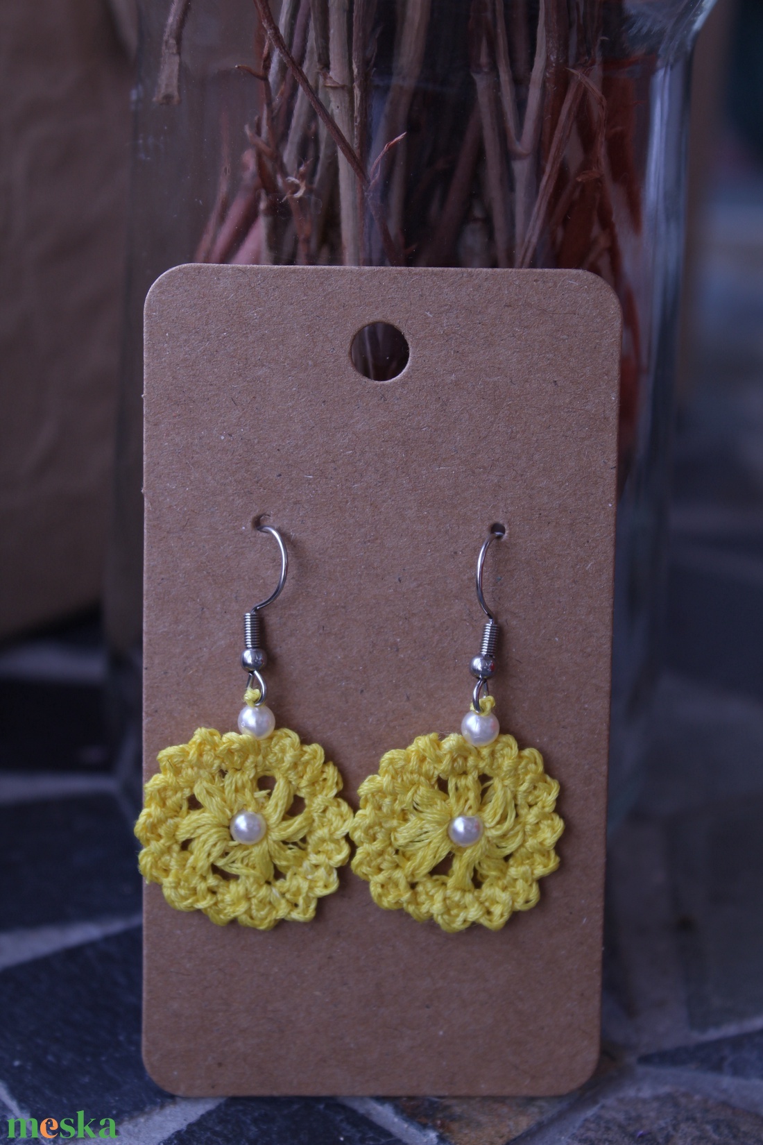 Virágzó horgolt fülbevaló (sárga) - ékszer - fülbevaló - lógó fülbevaló - Meska.hu