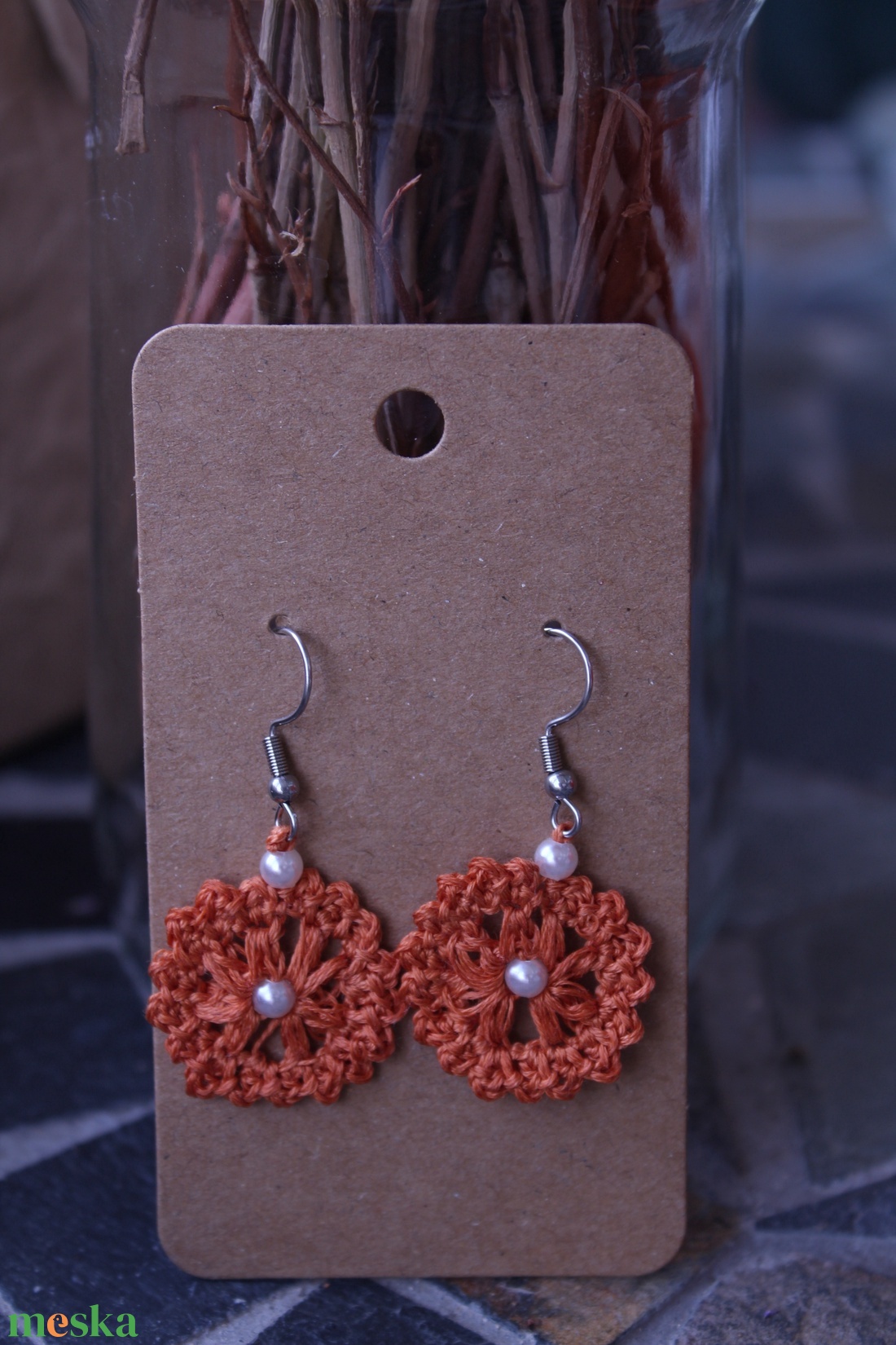 Virágzó horgolt fülbevaló (narancssárga) - ékszer - fülbevaló - lógó fülbevaló - Meska.hu