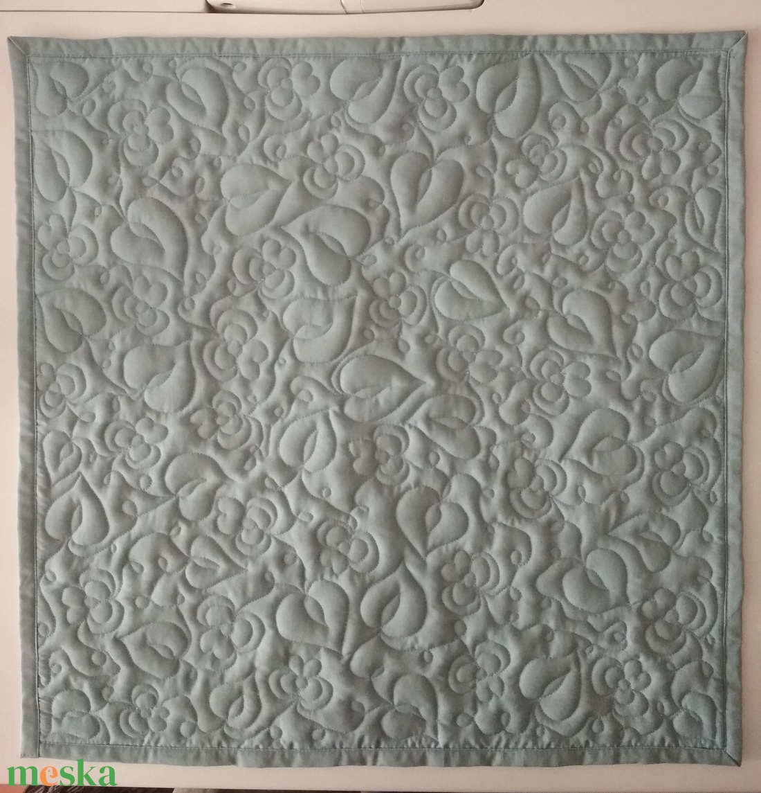 Minimalista quilt párna huzat árvácskával - otthon & életmód - lakástextil - párna & párnahuzat - Meska.hu Minimalista quilt párna huzat árvácskával - otthon & életmód - lakástextil - párna & párnahuzat - Meska.hu