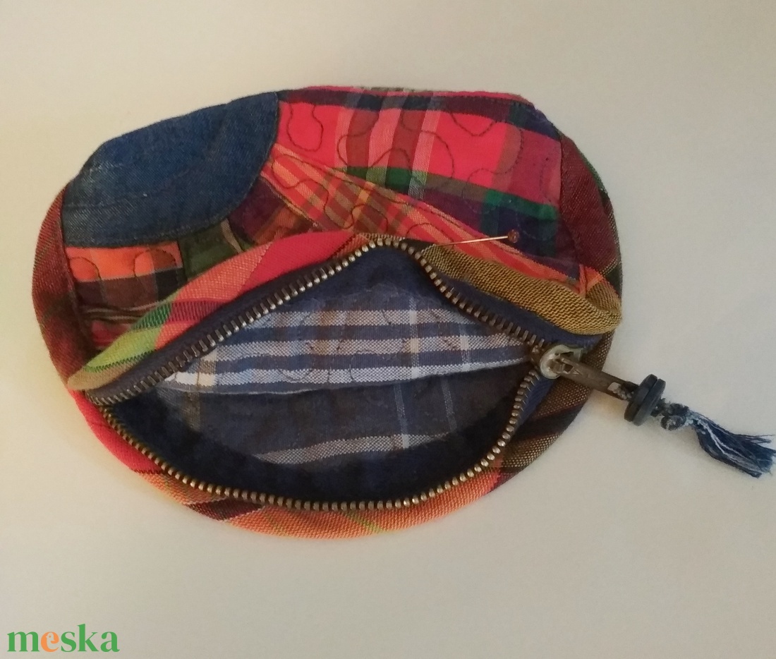 Színes textil pénztárca farmerrel - táska & tok - pénztárca & más tok - aprópénztartó - Meska.hu Színes textil pénztárca farmerrel - táska & tok - pénztárca & más tok - aprópénztartó - Meska.hu