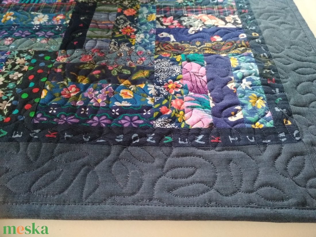 Farmerkék-színes patchwork és quilt párnahuzat - otthon & életmód - lakástextil - párna & párnahuzat - Meska.hu Farmerkék-színes patchwork és quilt párnahuzat - otthon & életmód - lakástextil - párna & párnahuzat - Meska.hu
