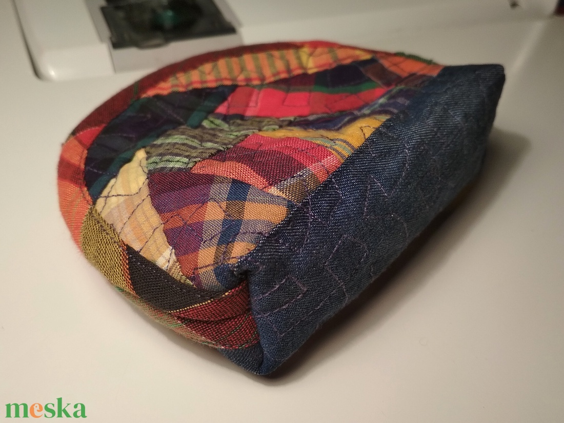 Színes textil pénztárca farmerrel - táska & tok - pénztárca & más tok - aprópénztartó - Meska.hu Színes textil pénztárca farmerrel - táska & tok - pénztárca & más tok - aprópénztartó - Meska.hu