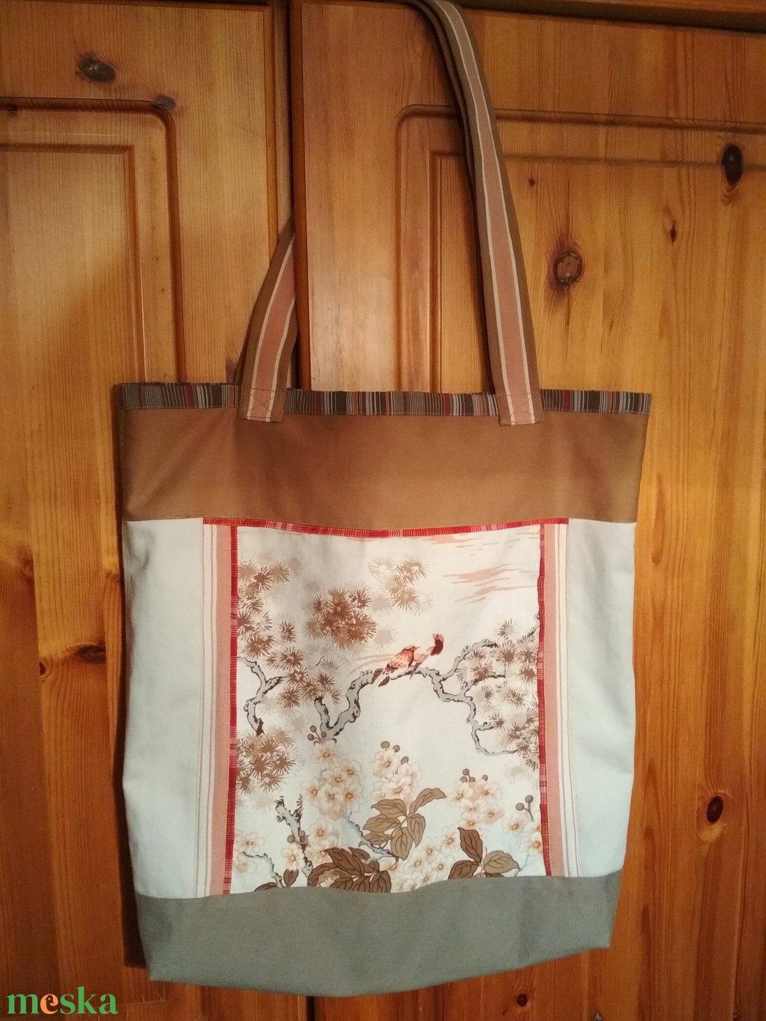Madaras-virágos vászon válltáska - táska & tok - bevásárlás & shopper táska - shopper, textiltáska, szatyor - Meska.hu Madaras-virágos vászon válltáska - táska & tok - bevásárlás & shopper táska - shopper, textiltáska, szatyor - Meska.hu