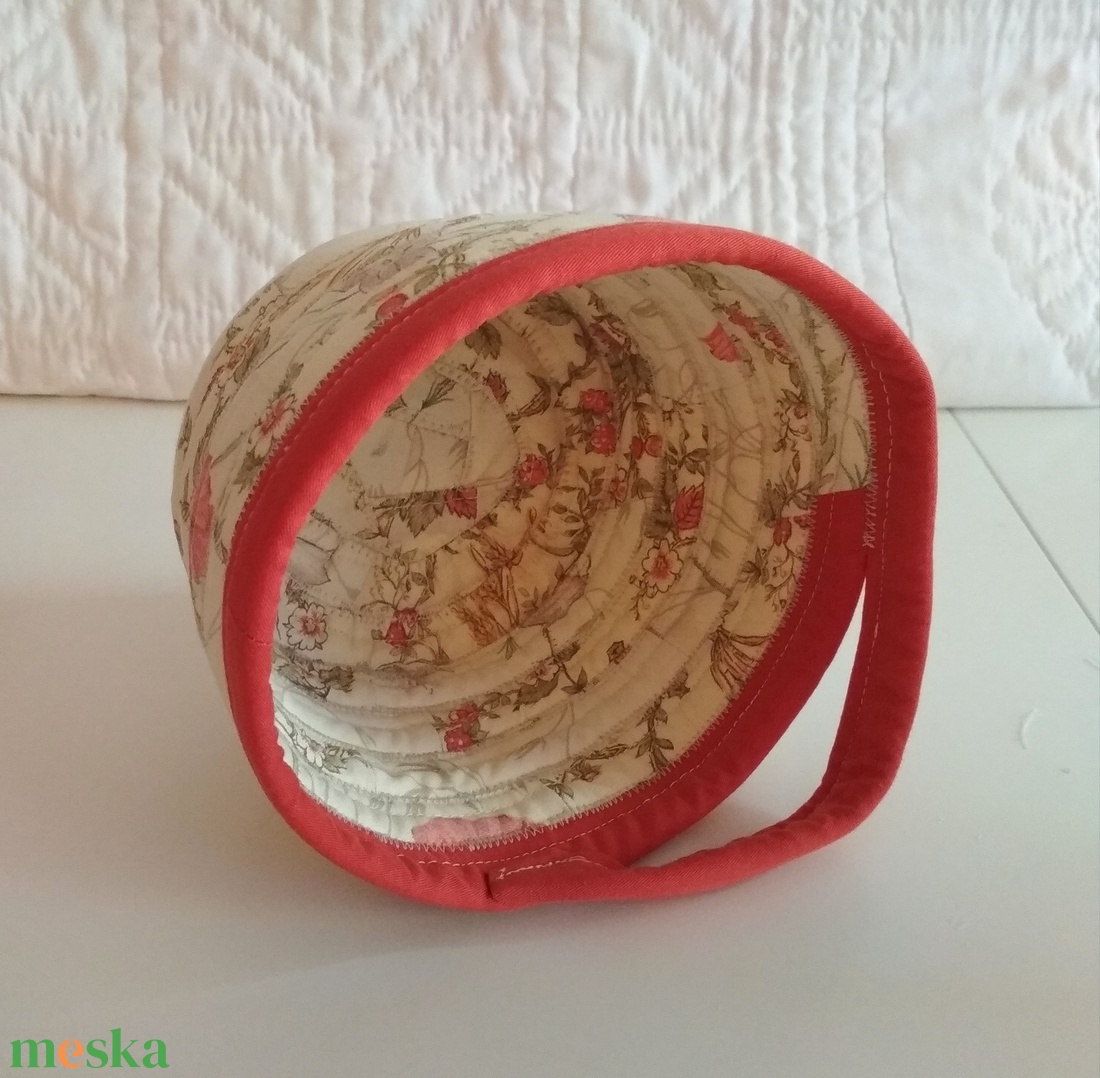 Textil tároló, csipkebogyós-pipacsos - otthon & életmód - tárolás & rendszerezés - tárolókosár - Meska.hu