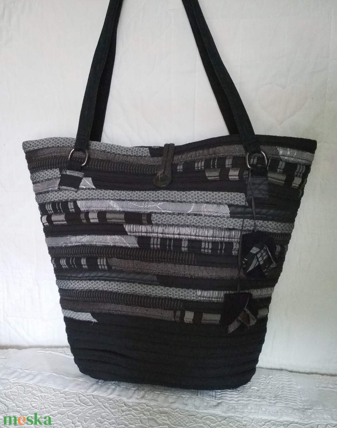 'City night' ezüst-fekete válltáska - táska & tok - kézitáska & válltáska - válltáska - Meska.hu