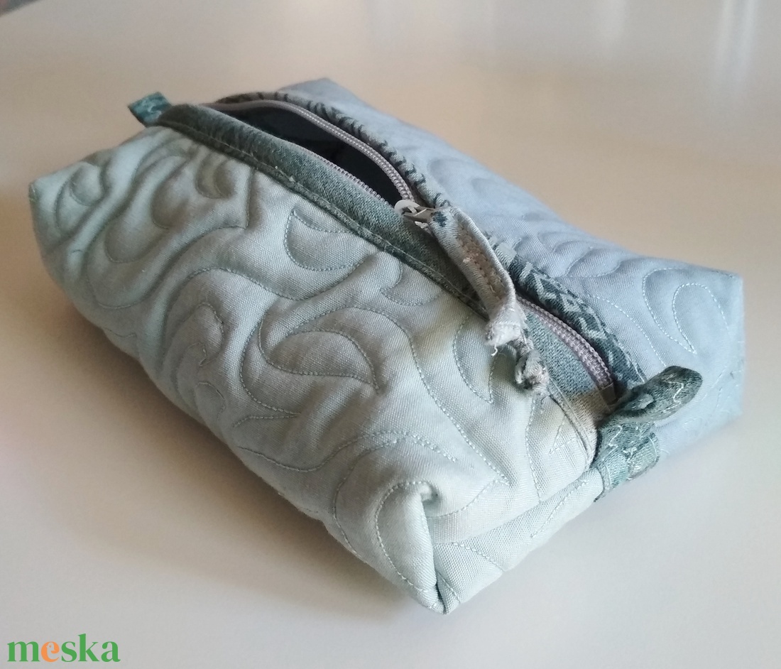 Neszesszer a tenger színeivel - táska & tok - neszesszer - Meska.hu