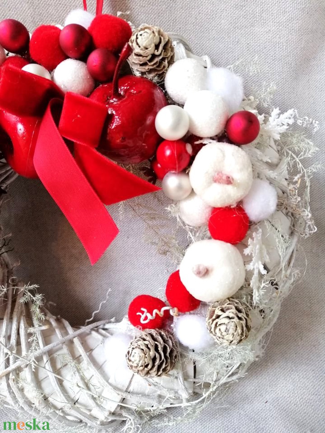 Piros fehér téli kopogtató - karácsony - karácsonyi lakásdekoráció - karácsonyi ajtódíszek - Meska.hu Piros fehér téli kopogtató - karácsony - karácsonyi lakásdekoráció - karácsonyi ajtódíszek - Meska.hu