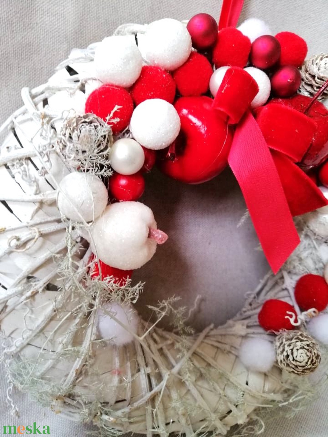 Piros fehér téli kopogtató - karácsony - karácsonyi lakásdekoráció - karácsonyi ajtódíszek - Meska.hu Piros fehér téli kopogtató - karácsony - karácsonyi lakásdekoráció - karácsonyi ajtódíszek - Meska.hu