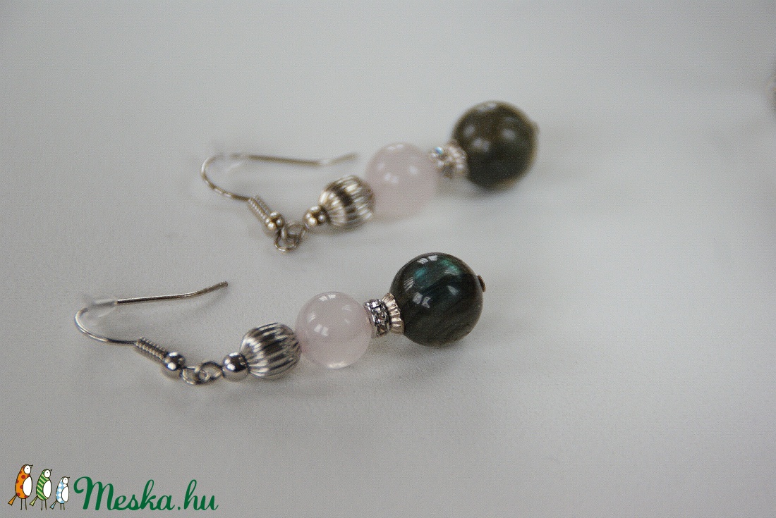 Labradorit és rózsakvarc fülbevaló / Labradorite and rose-quartz ear-ring - - Meska.hu Labradorit és rózsakvarc fülbevaló / Labradorite and rose-quartz ear-ring - - Meska.hu