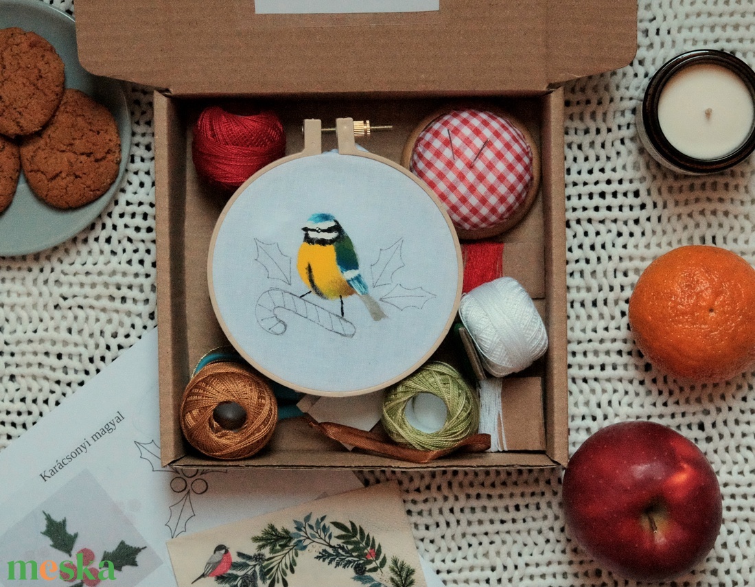 DIY karácsonyi hímzőbox - Kékcinege - diy (csináld magad) - egységcsomag - Meska.hu
