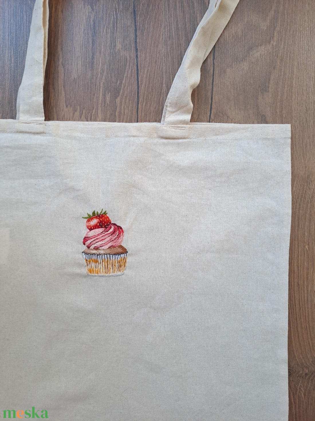 Epres muffinos vászon táska - táska & tok - bevásárlás & shopper táska - shopper, textiltáska, szatyor - Meska.hu Epres muffinos vászon táska - táska & tok - bevásárlás & shopper táska - shopper, textiltáska, szatyor - Meska.hu