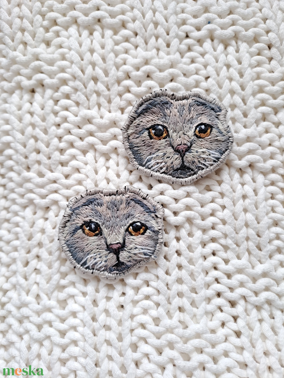 Egyedi bross pár - ékszer - kitűző és bross - kitűző - Meska.hu