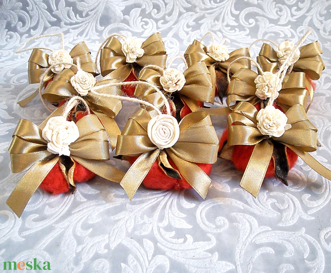 10db karácsonyfadísz dobozzal 106 - karácsony - karácsonyi lakásdekoráció - karácsonyfadíszek - Meska.hu