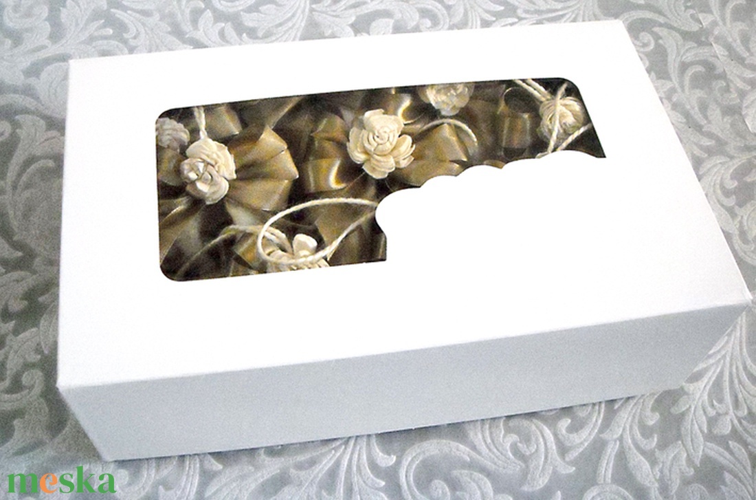 10db karácsonyfadísz dobozzal 107 - karácsony - karácsonyi lakásdekoráció - karácsonyfadíszek - Meska.hu