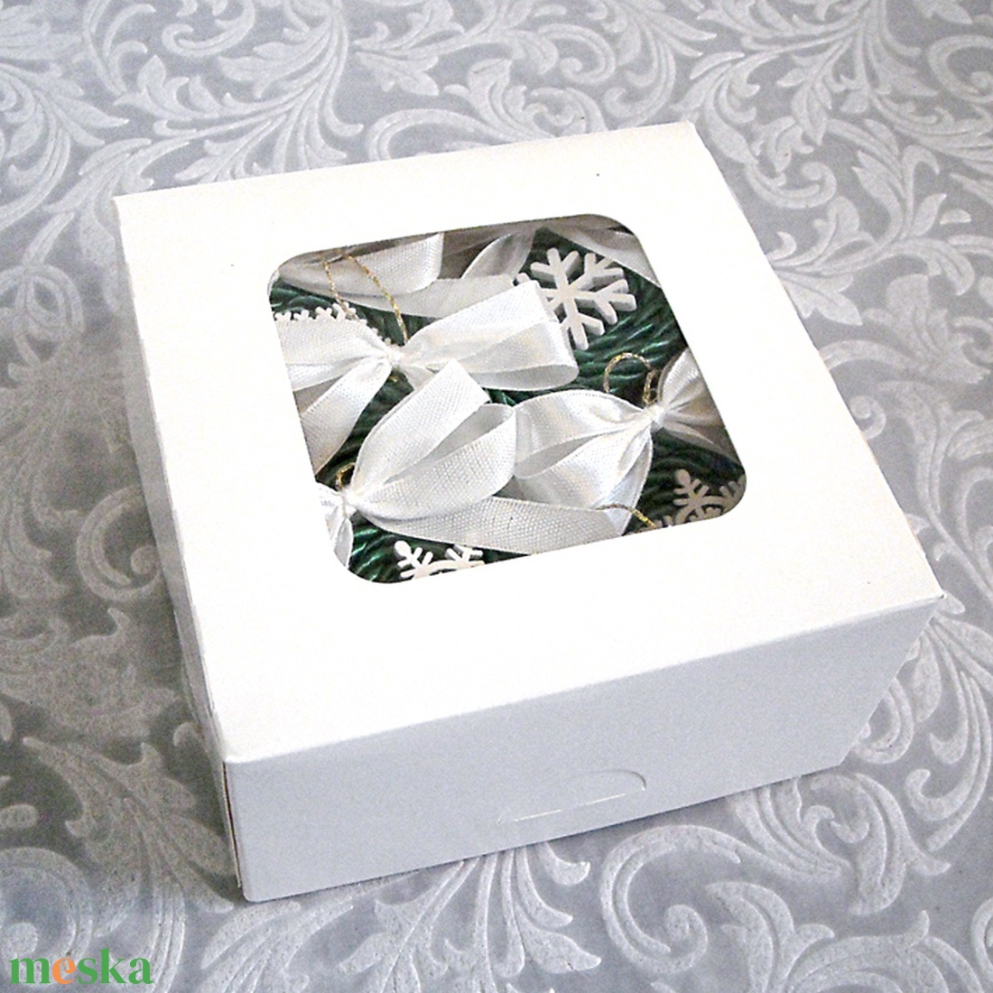 10db karácsonyfadísz dobozzal 109 - karácsony - karácsonyi lakásdekoráció - karácsonyfadíszek - Meska.hu