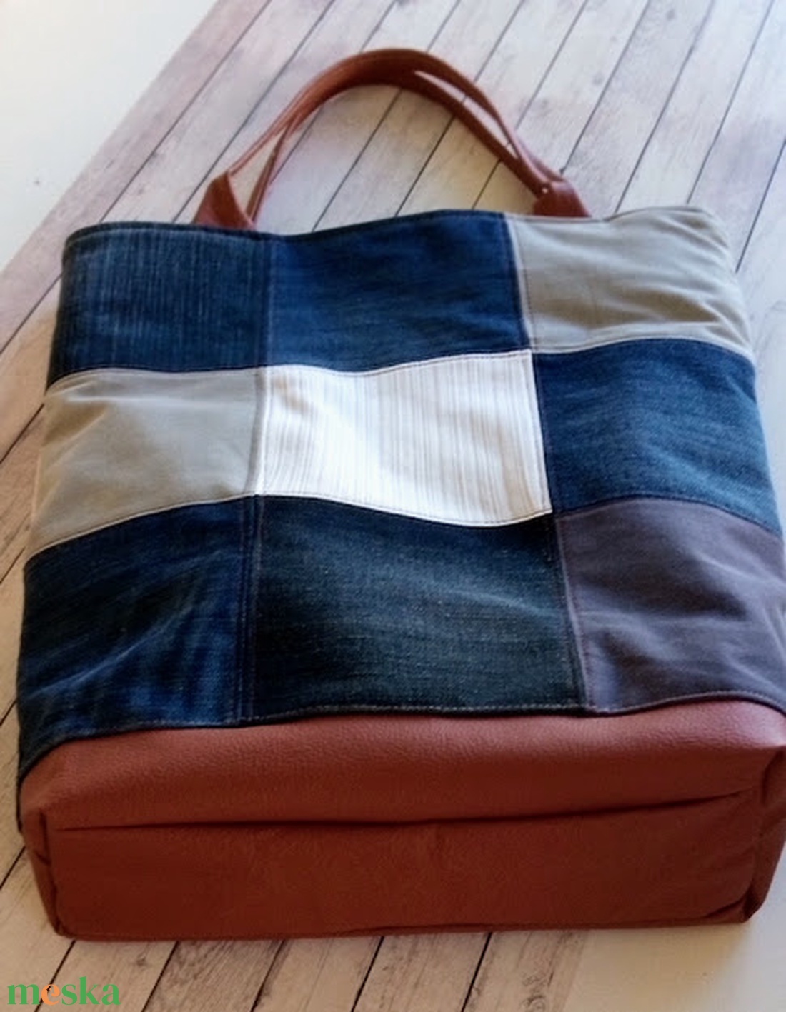 Textil és bőr shopper táska - bélelt, vállon is hordható - táska & tok - bevásárlás & shopper táska - shopper, textiltáska, szatyor - Meska.hu Textil és bőr shopper táska - bélelt, vállon is hordható - táska & tok - bevásárlás & shopper táska - shopper, textiltáska, szatyor - Meska.hu