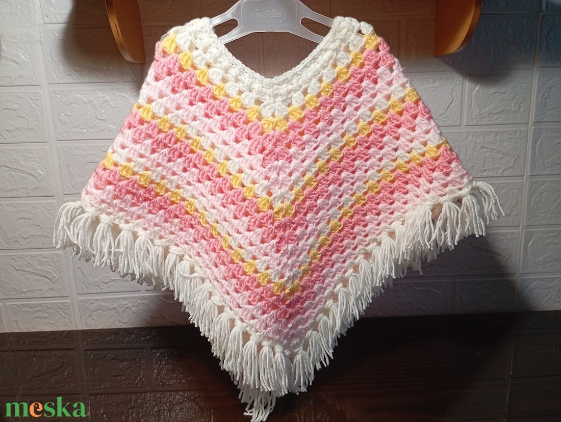 Tavaszi poncsó pici lányoknak - baba - mama - babaruházat - Meska.hu