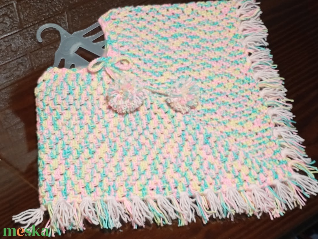 Színes tavaszi poncsó pici lányoknak - baba - mama - babaruházat - Meska.hu