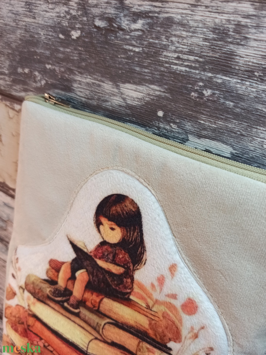 Olvasó kislány mintás könyv tok tablet tok ebook tok  - táska & tok - ebook & tablet tok - Meska.hu