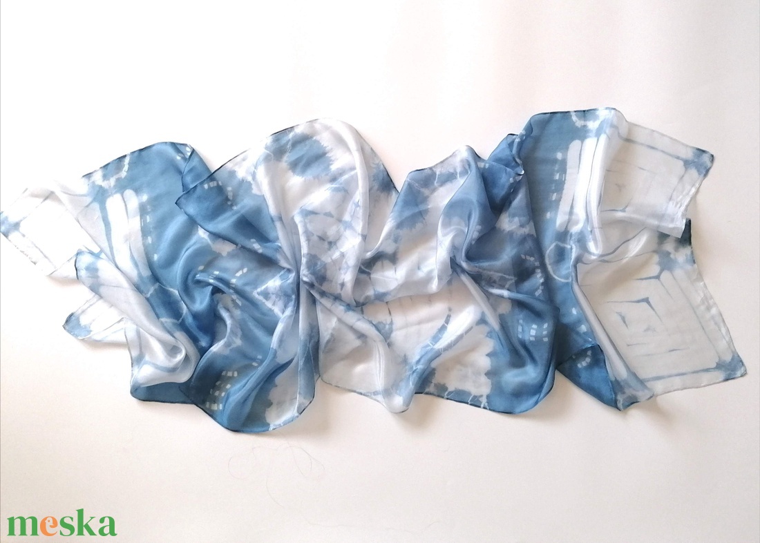 Kék batik selyemsál  - ruha & divat - sál, sapka, kendő - kendő - Meska.hu Kék batik selyemsál  - ruha & divat - sál, sapka, kendő - kendő - Meska.hu
