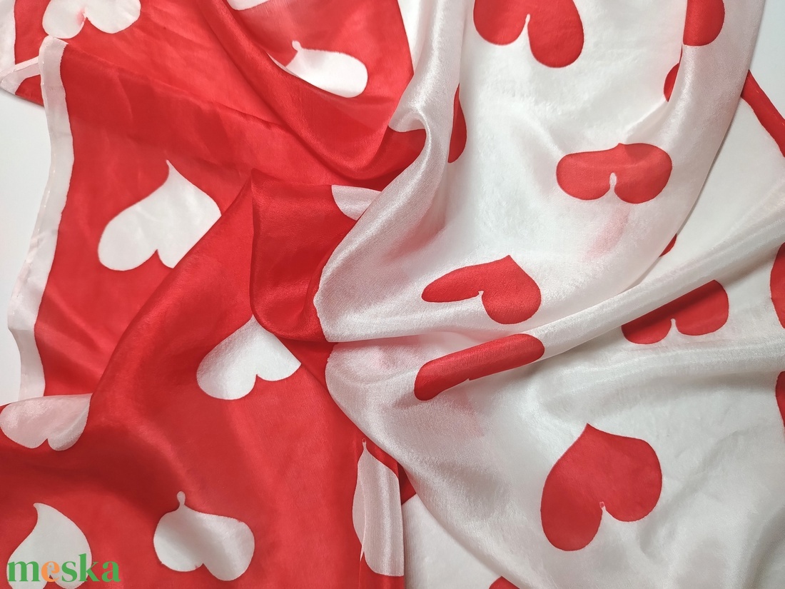 Love selyemkendő  - ruha & divat - sál, sapka, kendő - kendő - Meska.hu