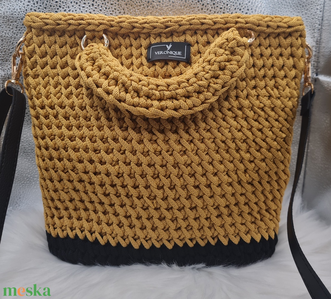 Goldee horgolt táska  - táska & tok - kézitáska & válltáska - válltáska - Meska.hu