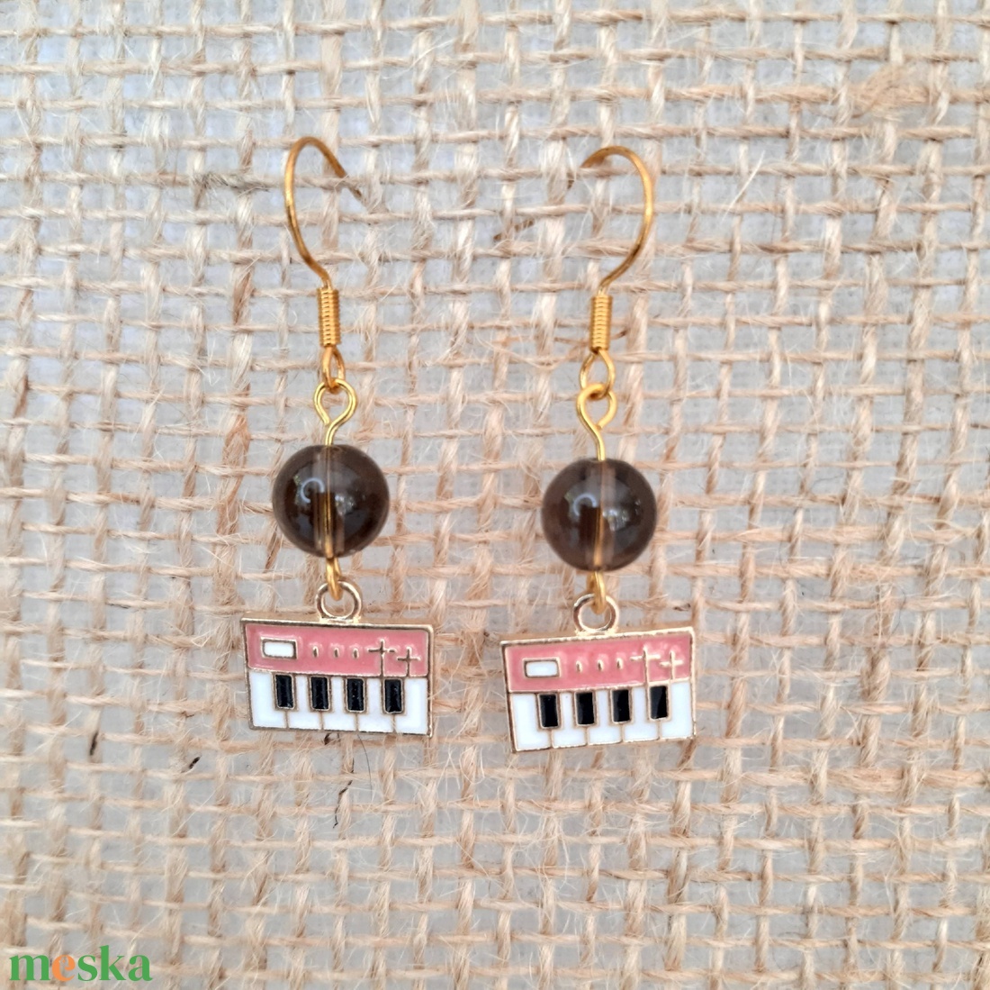 Zongora fülbevaló ásvány gyönggyel - ékszer - fülbevaló - lógó fülbevaló - Meska.hu