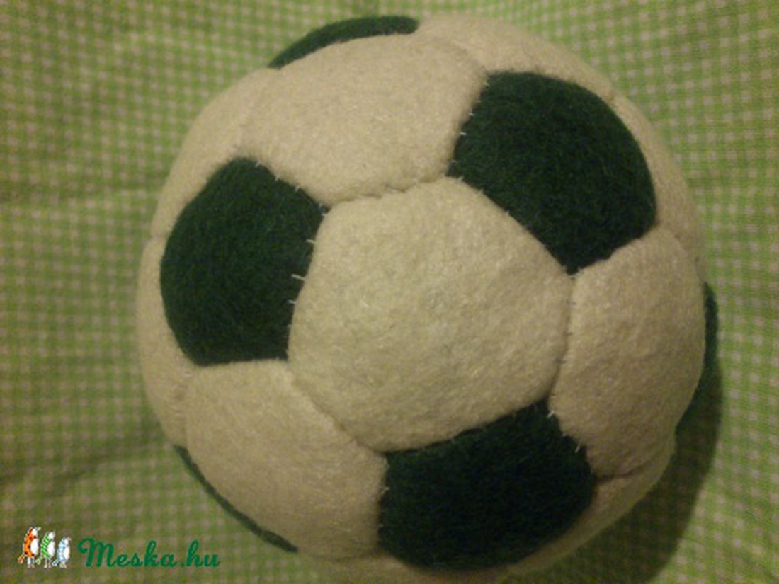Focilabda -  - Meska.hu