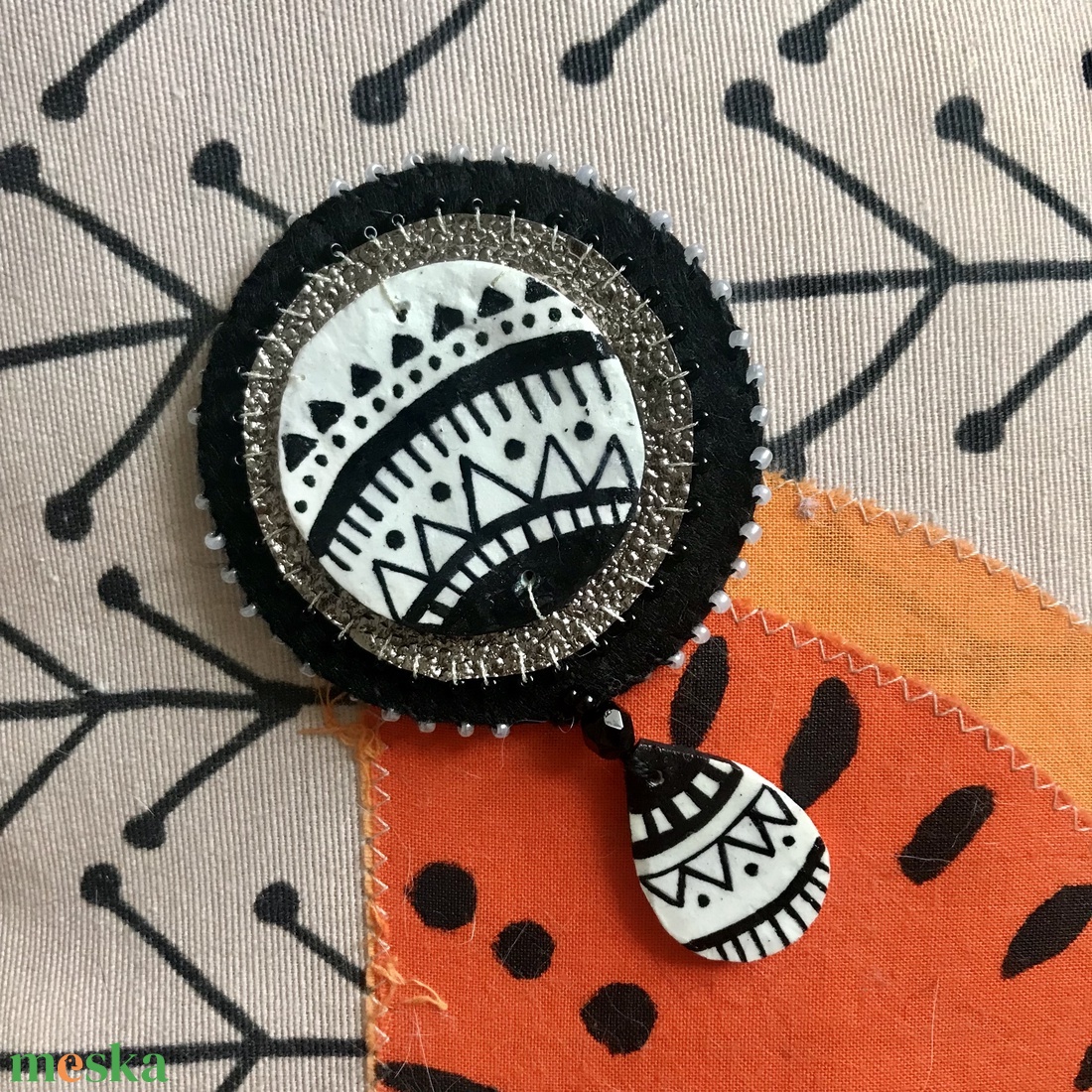 Dekoratív kitűző - ékszer - kitűző és bross - kitűző - Meska.hu Dekoratív kitűző - ékszer - kitűző és bross - kitűző - Meska.hu