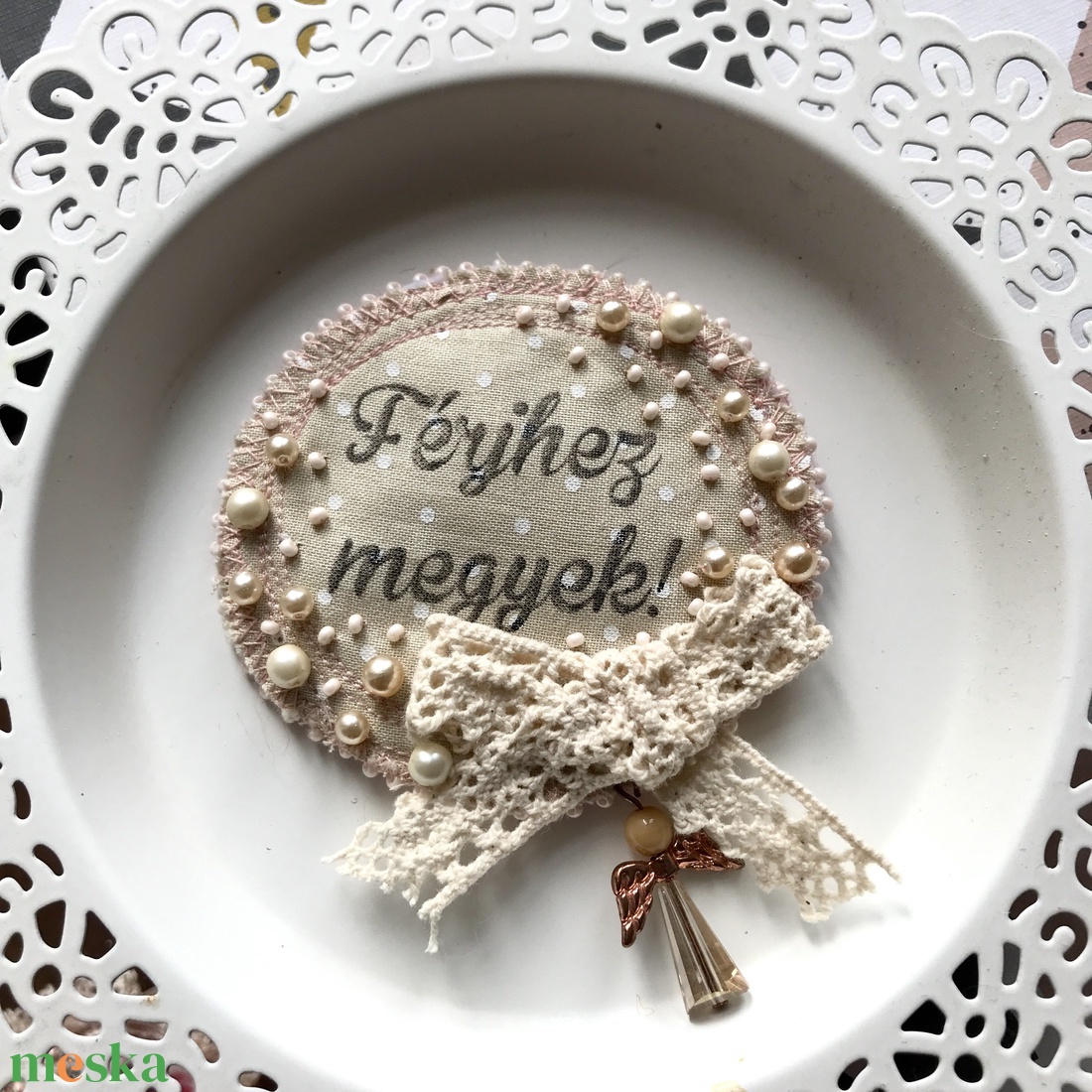 Férjhez megyek kitűző - esküvő - lánybúcsú - Meska.hu Férjhez megyek kitűző - esküvő - lánybúcsú - Meska.hu