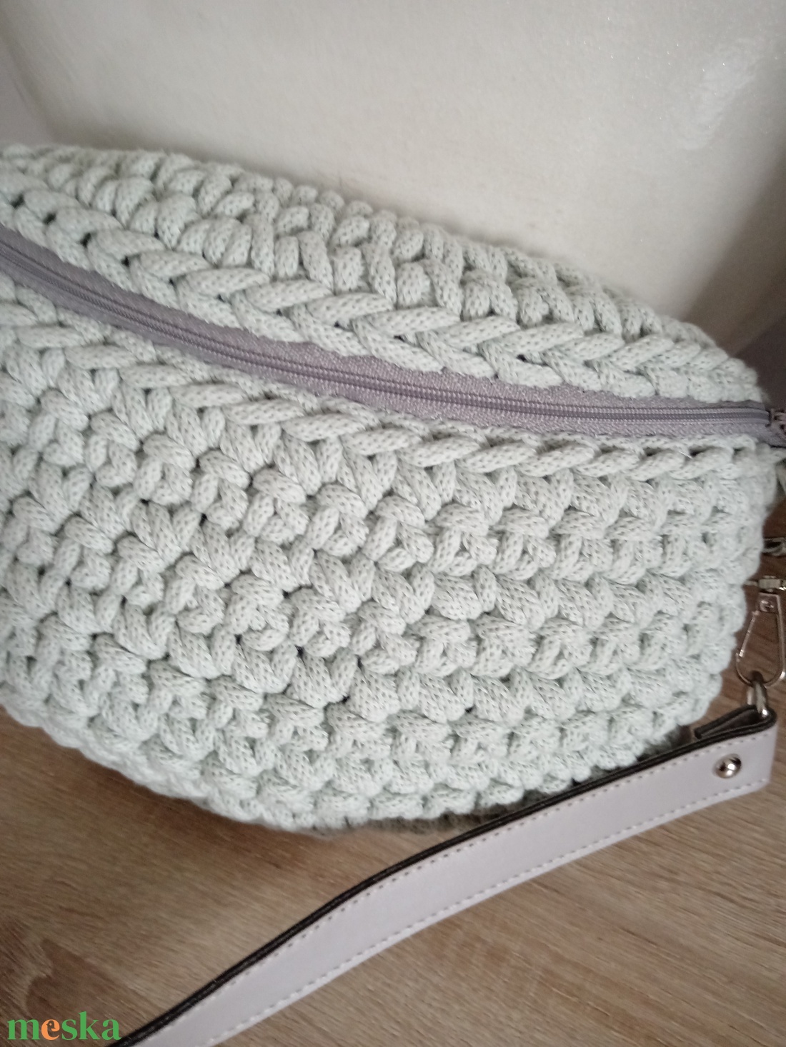 Horgolt crossbody  - táska & tok - kézitáska & válltáska - vállon átvethető táska - Meska.hu