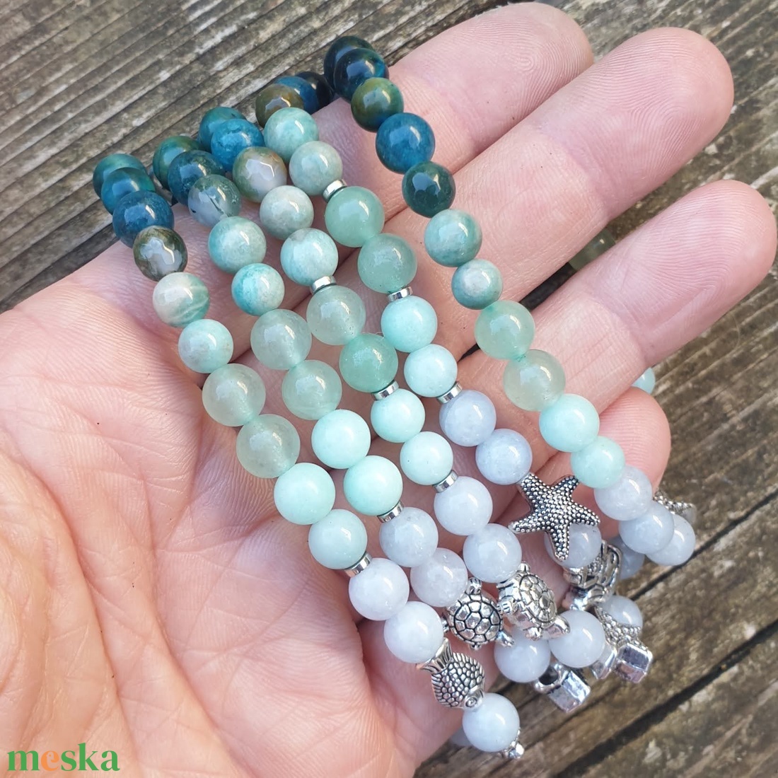 Színes ásványgyöngy karkötő köztes gyöngyökkel (1db) - ékszer - karkötő - gyöngyös karkötő - Meska.hu