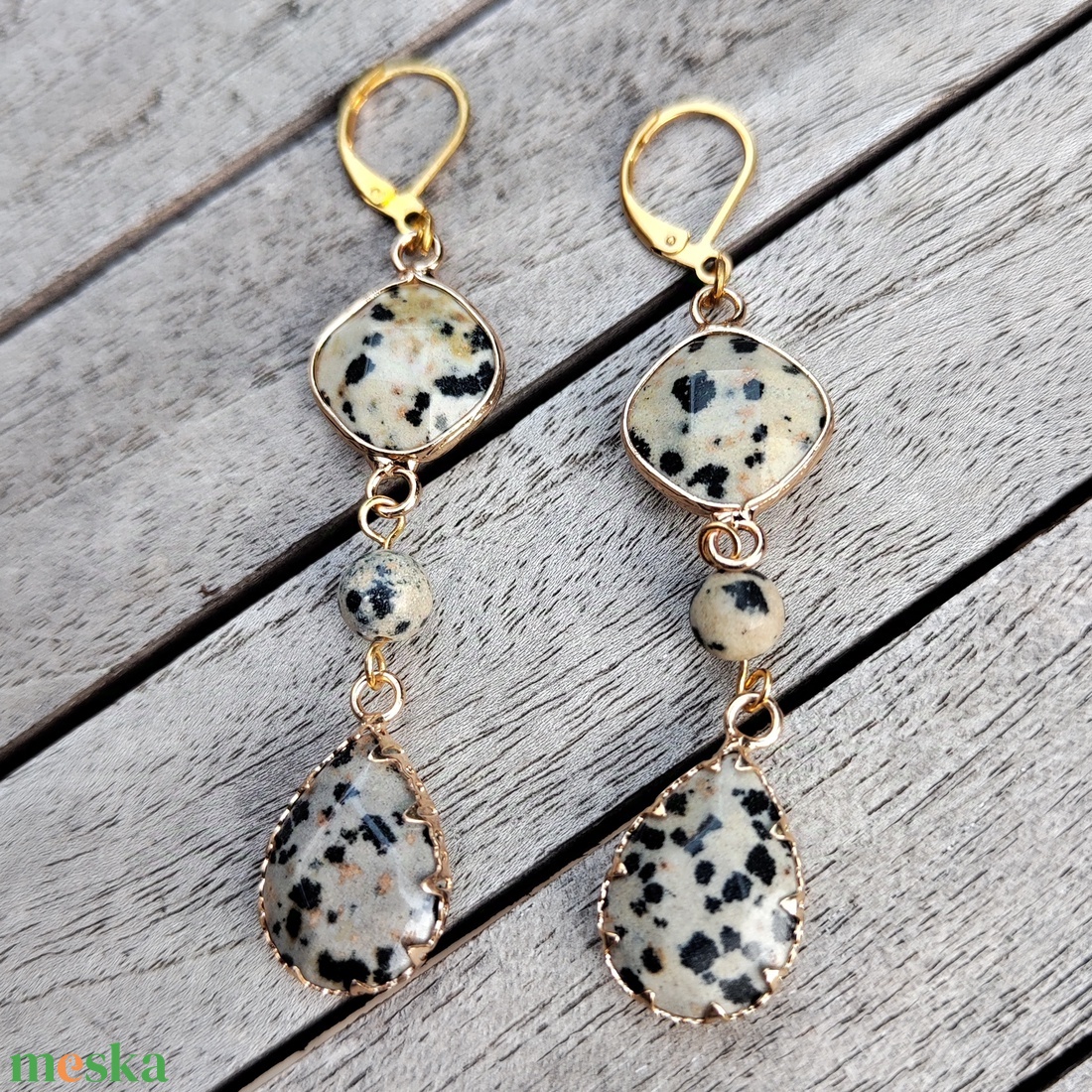 Dalmata járpis fülbevaló - ékszer - fülbevaló - lógó fülbevaló - Meska.hu Dalmata járpis fülbevaló - ékszer - fülbevaló - lógó fülbevaló - Meska.hu