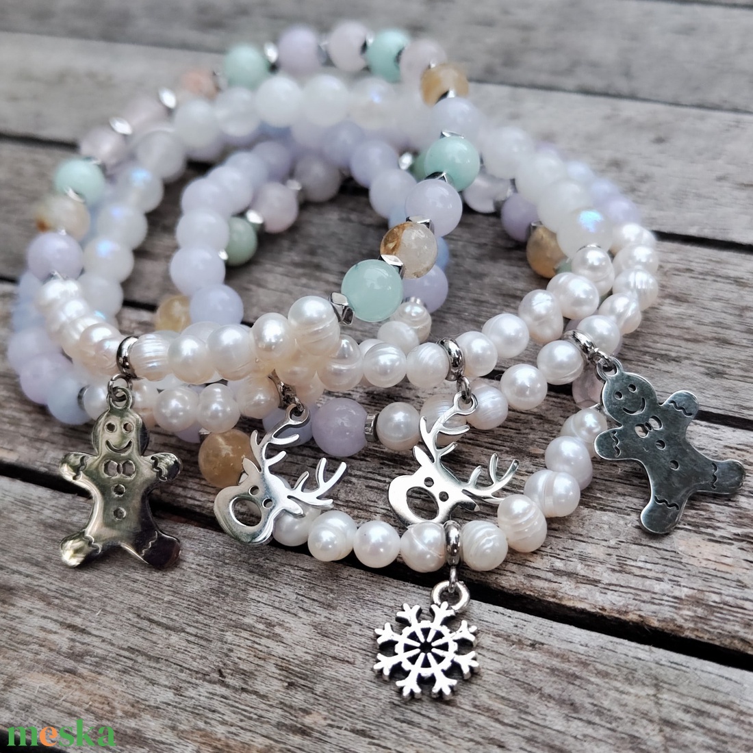 Karácsonyi ásványgyöngy karkötő  - ékszer - karkötő - gyöngyös karkötő - Meska.hu