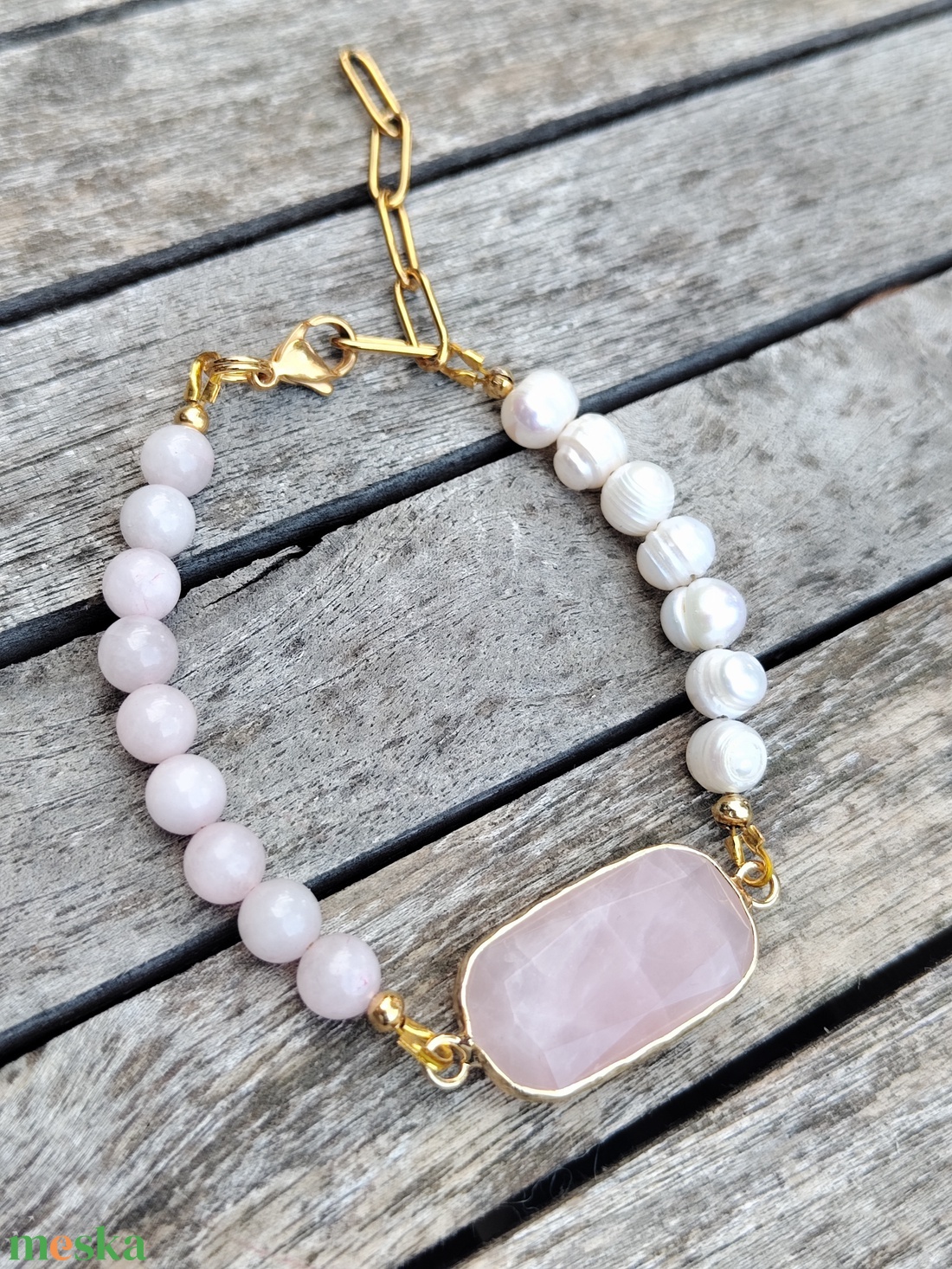 Ásványgyöngy karkötő tenyésztett gyönggyel - ékszer - karkötő - gyöngyös karkötő - Meska.hu