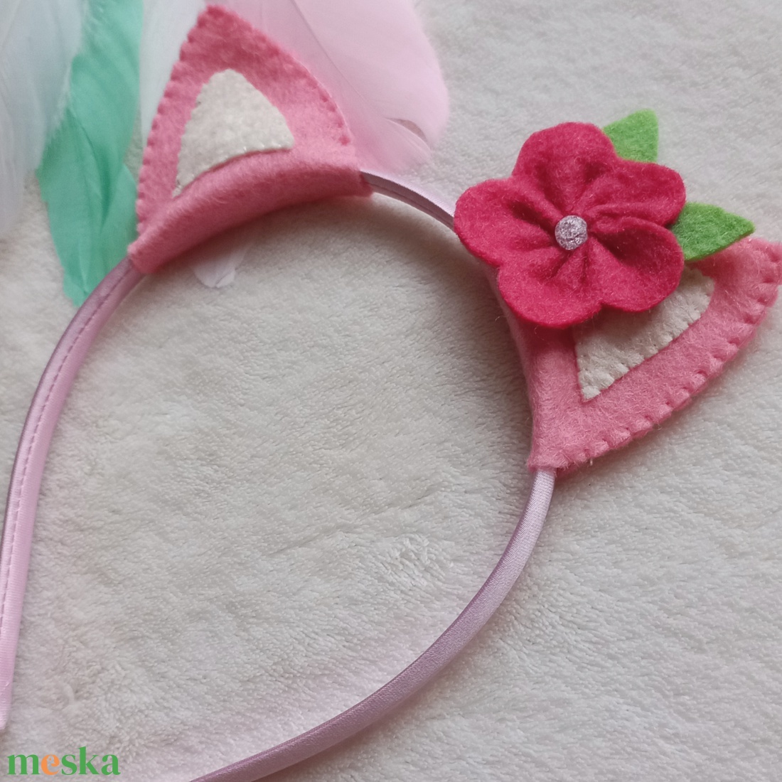 Rózsaszín füles fejpánt - ruha & divat - hajdísz & hajcsat - hajráf & hajpánt - Meska.hu